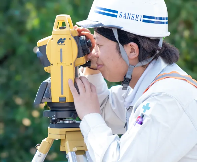 サンセイ建設のスタッフの作業風景